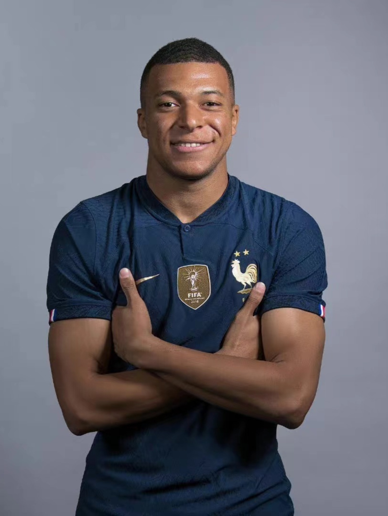 405次！梅西超越普斯卡什，独享足球历史助攻第一人荣誉（405次助攻！梅西超越普斯卡什，独享足坛历史助攻王）