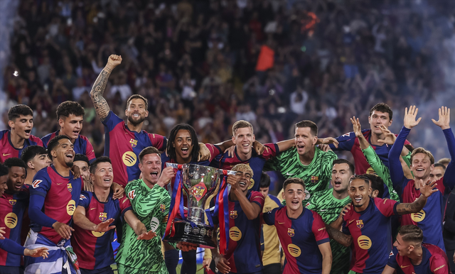 李磊谈足协杯夺冠：老将终会落幕，所以我们特别珍惜这个机会（李磊谈足协杯冠军：老将终有谢幕日，我们格外珍惜当下机会）