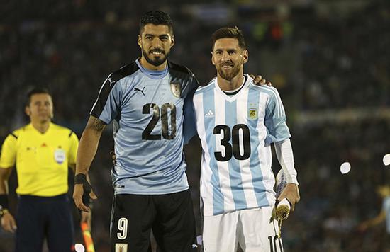 图片报：多特一直密切关注桑乔，正权衡冬窗转会是否合理（图片报：多特持续关注桑乔，评估冬窗引进是否合适）