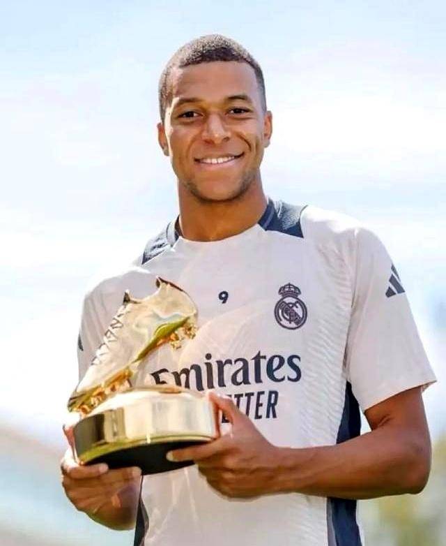 红黑之心，代代相传❤️🖤（红黑精神，薪火相传❤️🖤）