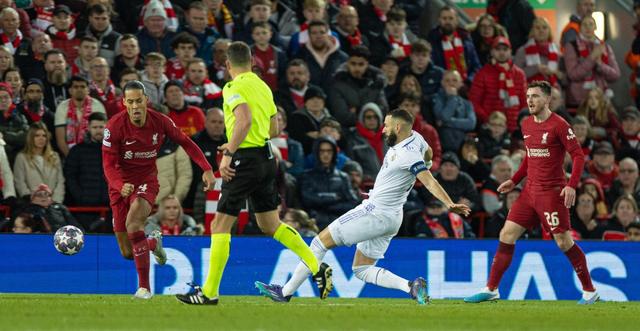 欧冠本周最佳球员候选：马杜埃凯、孔德、德凯特拉雷、格洛赫（欧冠本周最佳球员提名名单：马杜埃凯、孔德、德凯特拉雷、格洛赫）